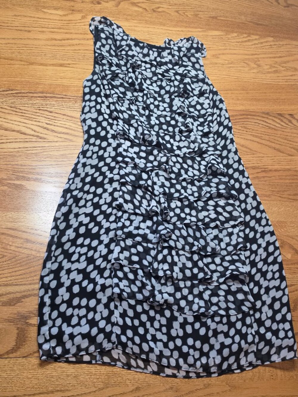 Adrianna Aapell Lightweight Sleeveless Black White Soft Dress Women Size 6